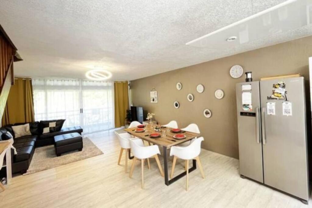 Heipoe Lodge - 6 Min Airport, Wifi, Ac & Parking パペーテ エクステリア 写真